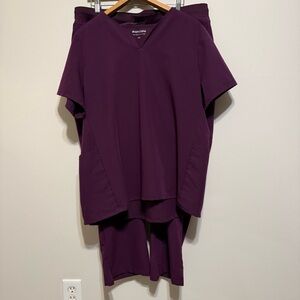 Mandala Women’s Plum Purple Scrub Set 2XL
